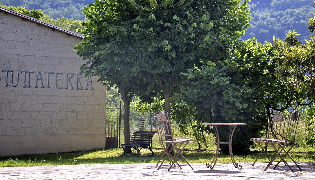 Hostal Tuttaterra Serra San Quirico Exterior foto